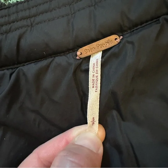 Free people size small wool and sweater puffer vest fair isle detail - Picture 11 of 14